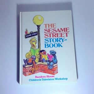 Sesame Street story book 1971 hardcover 8" x 11" nostalgia kids book childrens